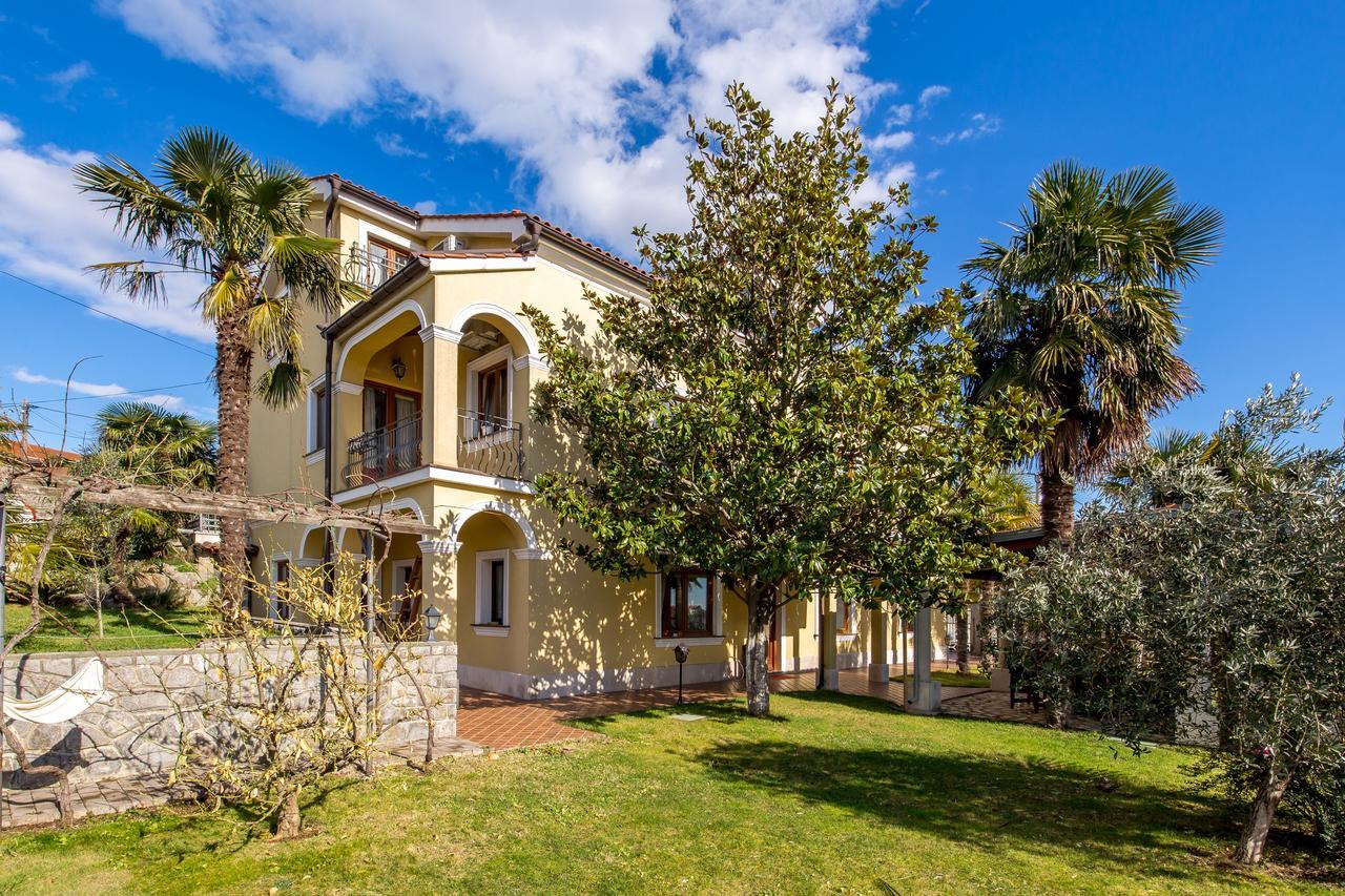 Apartment Patricia Rijeka Exterior photo